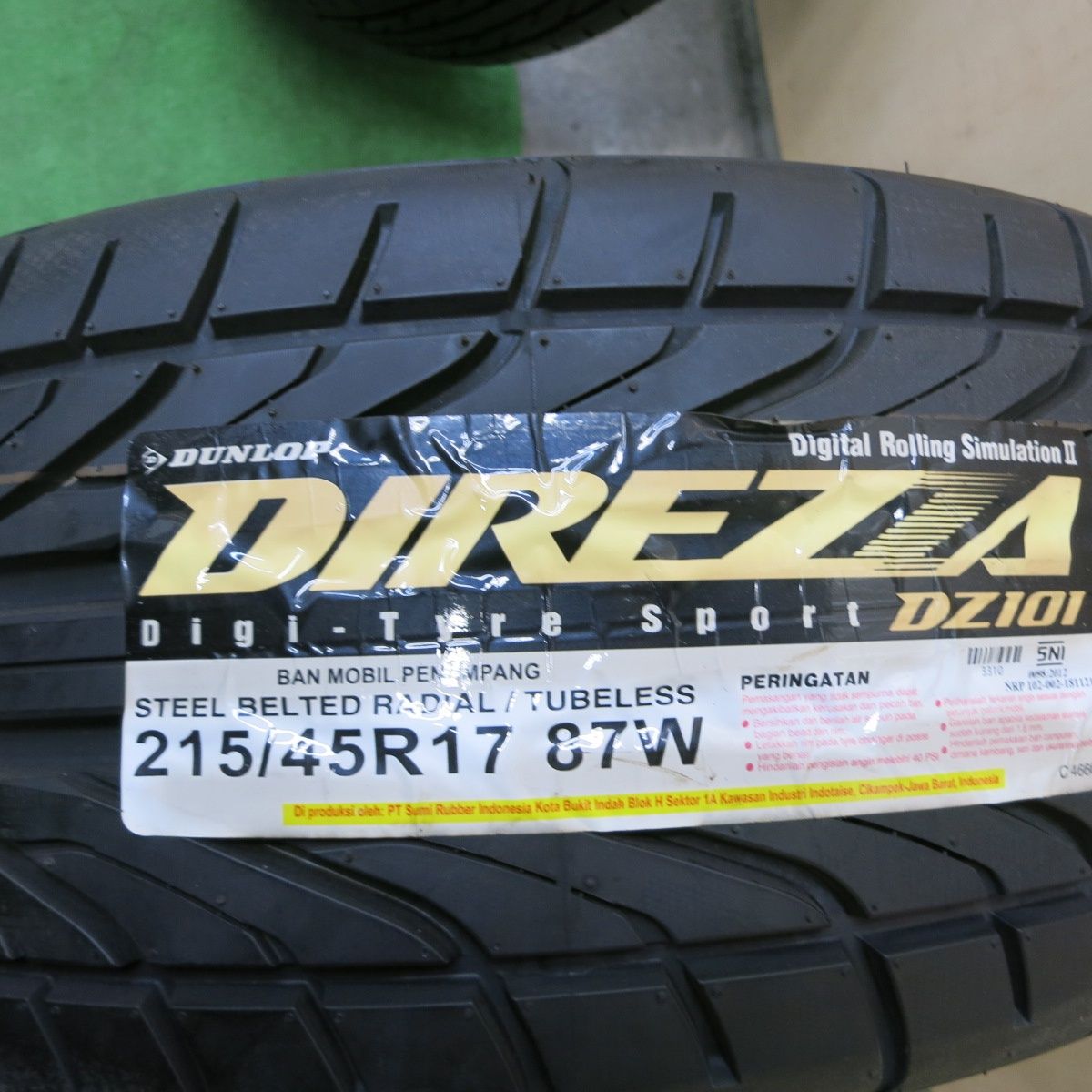 未使用！1本☆215/45R17 ダンロップ ディレッツァ DZ101 タイヤ 17 