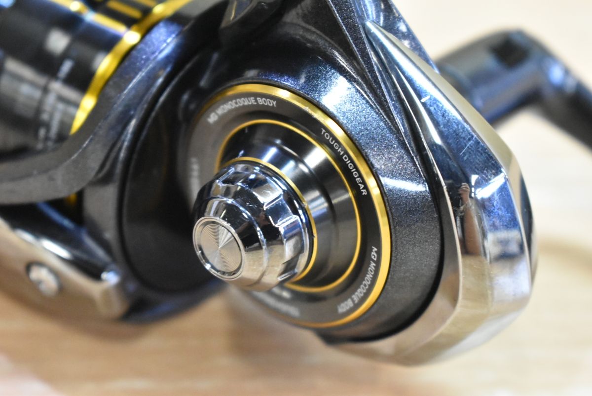 ダイワ(DAIWA) スピニングリール(レバーブレーキ) 19 ラグザス