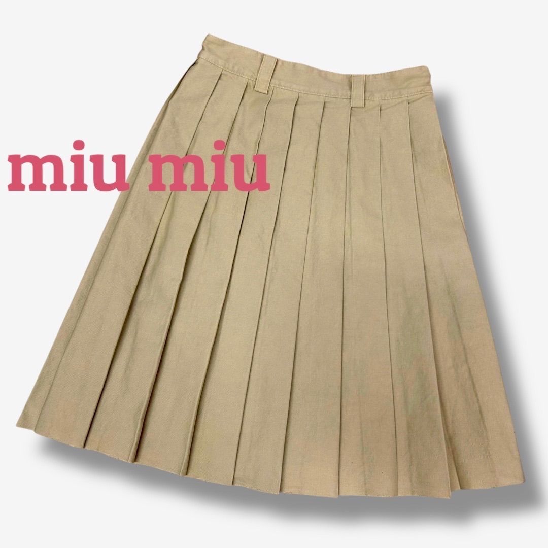 ウォニョン着用♡*MiuMiu*チノ ミニスカート ベージュ ウォニョン着用♡*MiuMiu*チノ ミニスカート ベージュ (MiuMiu