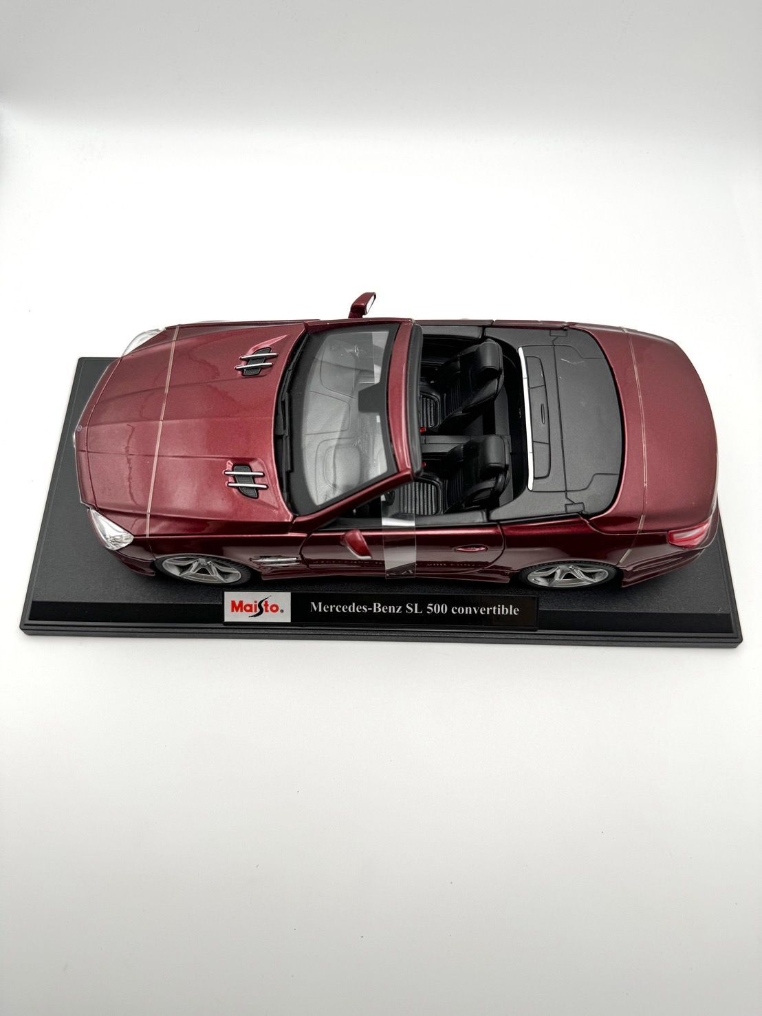 Maisto 1/18 Mercedes-Benz SL500 convertible ワインレッド