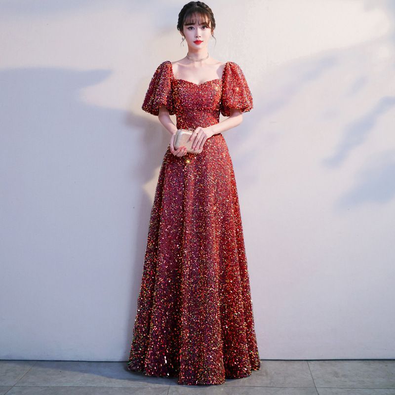 女性