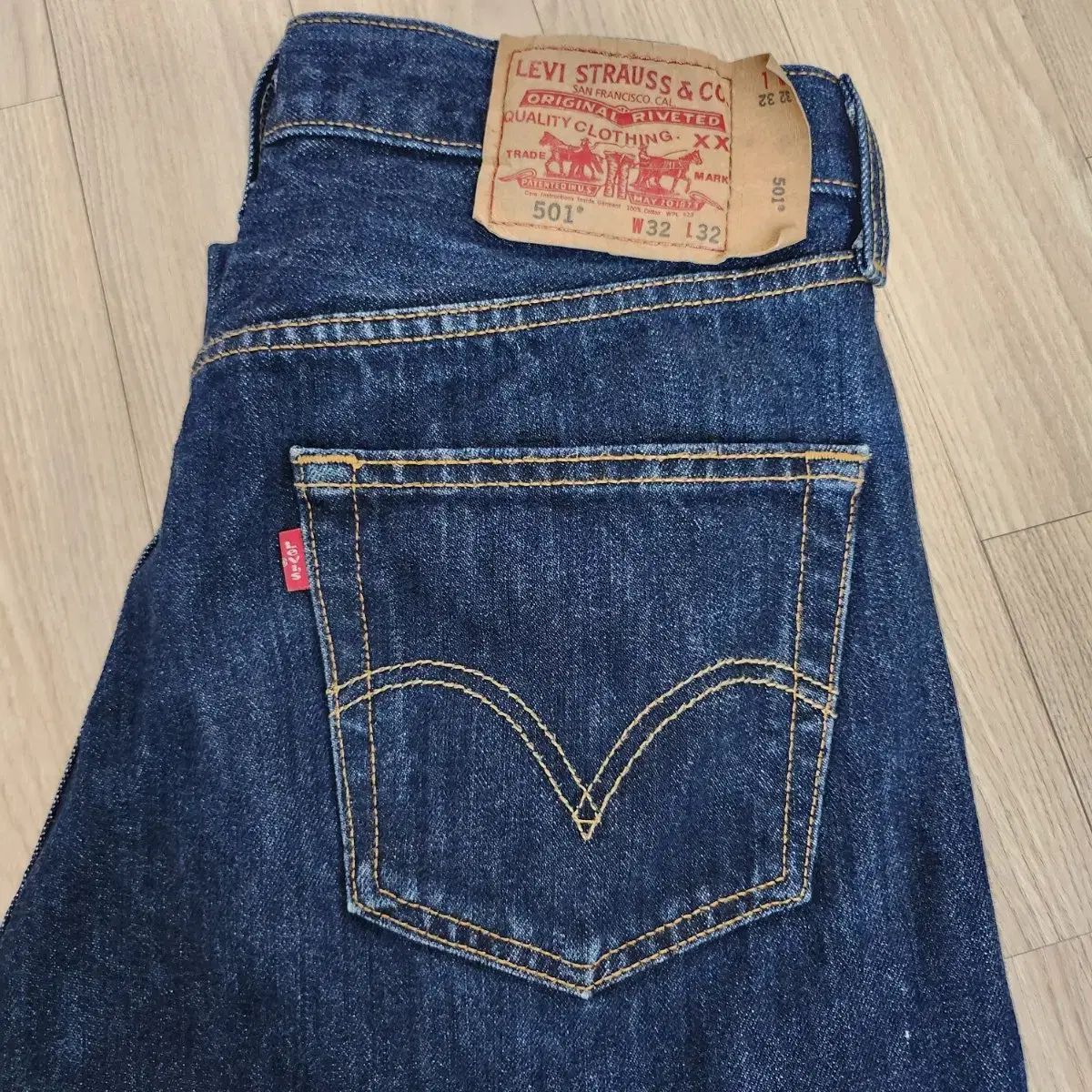 【雷市場（ポンジャン）商品韓国直送】 LEVI'S(リーバイス) 501 オリジナルジーンズ （ 32