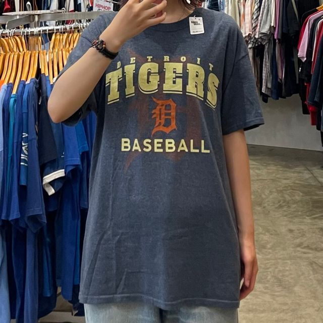 【Detroit Tigers/デトロイト・タイガース】MLB  Tシャツ