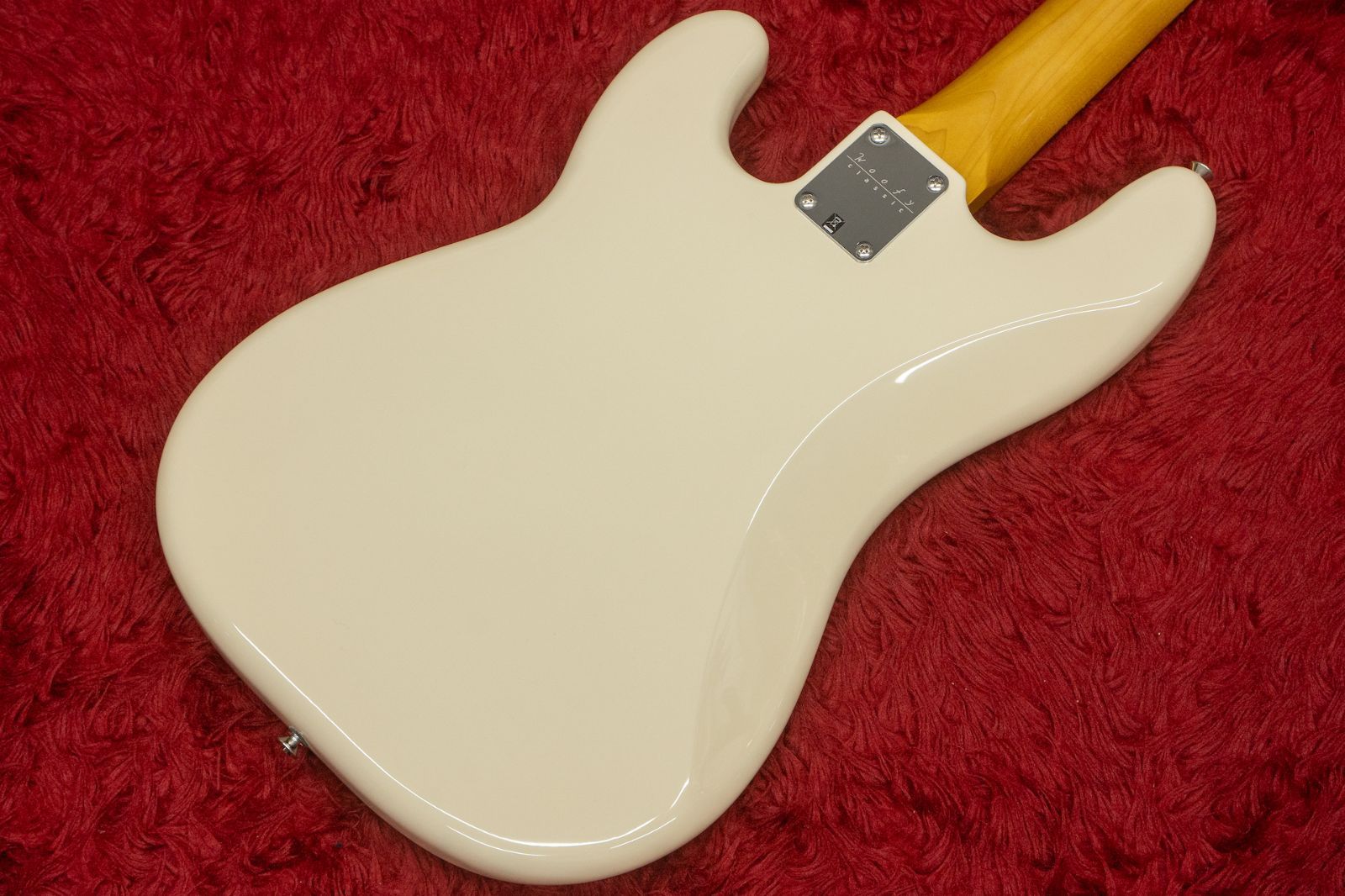 new】woofy basses / Classic Series P Bass 4 VW - メルカリ