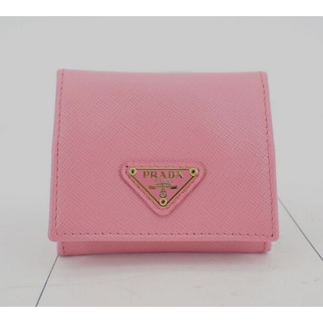 プラダ コインケース SAFFIANO TRIANGLE PINK-ピンク