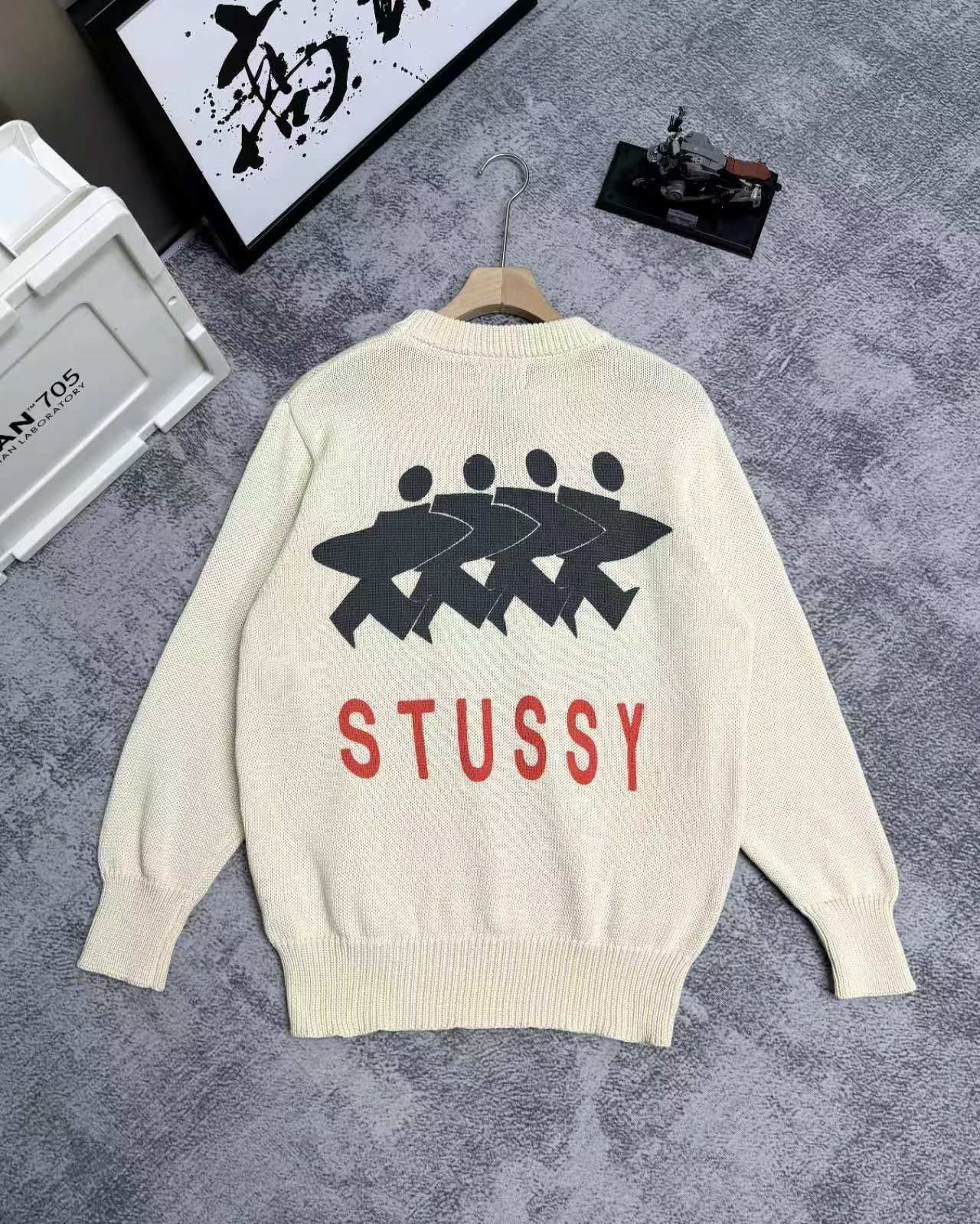 Stussy（ステューシー）秋冬新作 ジャガードニットクルーネックセーター - メルカリ