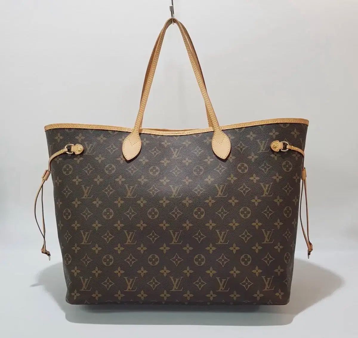 Louis Vuitton ルイヴィトン モノグラム ネヴァーフル gm
