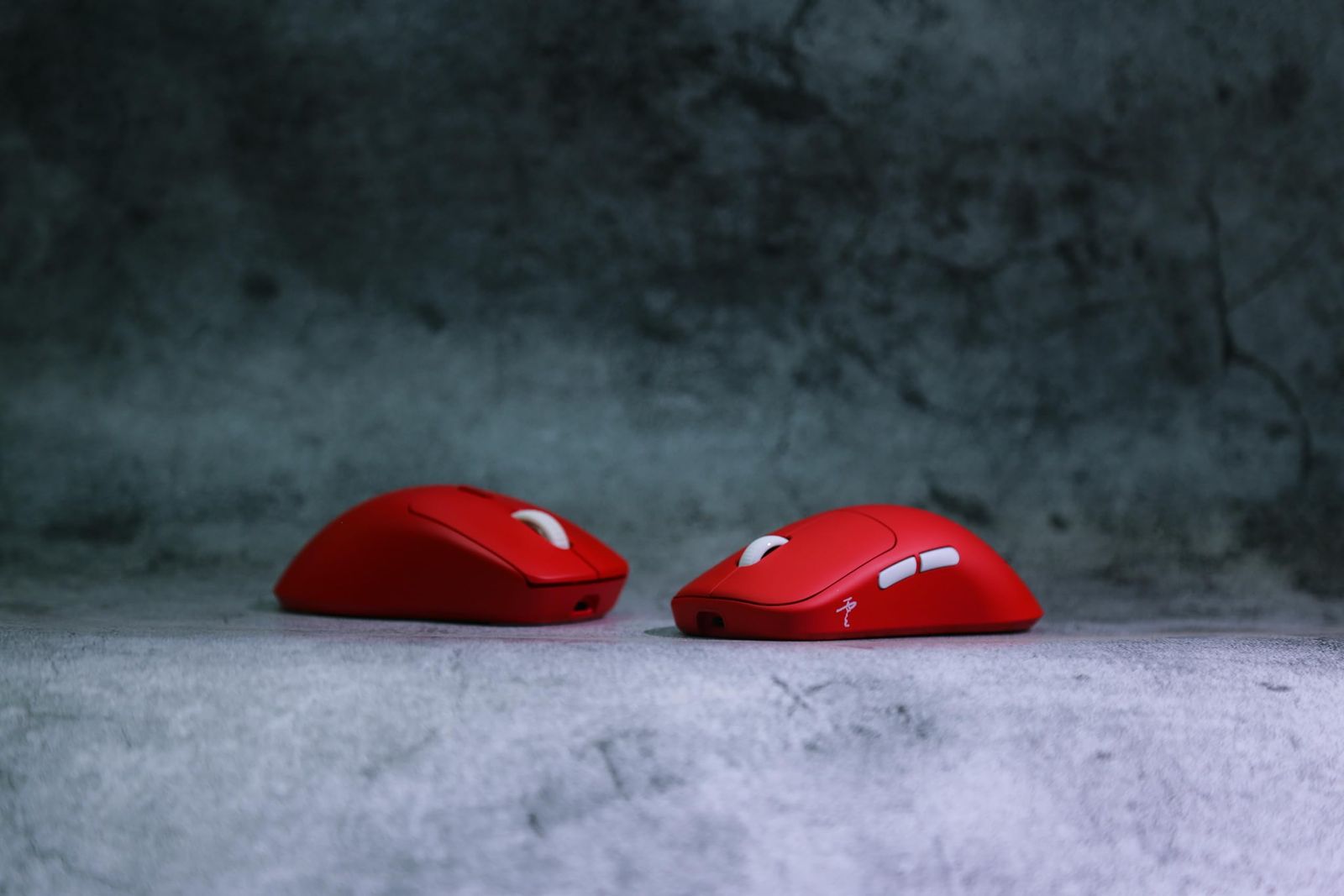 Waizowl ワイズオール OGM Cloud ワイヤレス ゲーミング マウス 2.4G Bluetooth PAW3395センサー 肉抜きなし55g Featherコーディング 軽量 日本語取扱説明書付き 正規品 レッド CHRISTIANNAURATH_COM_BR