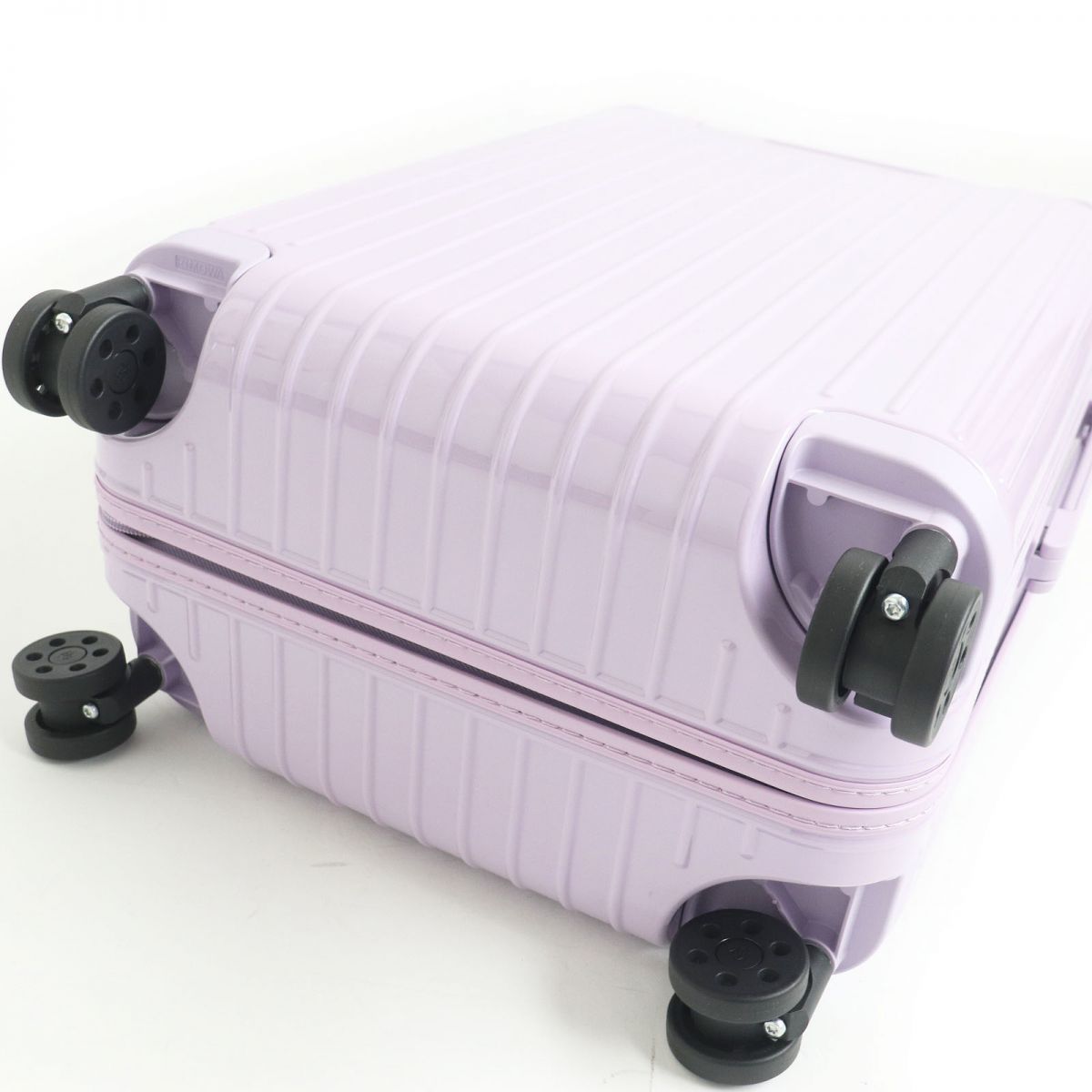 未使用品□RIMOWA/リモワ Essential エッセンシャル 832.53.56.4