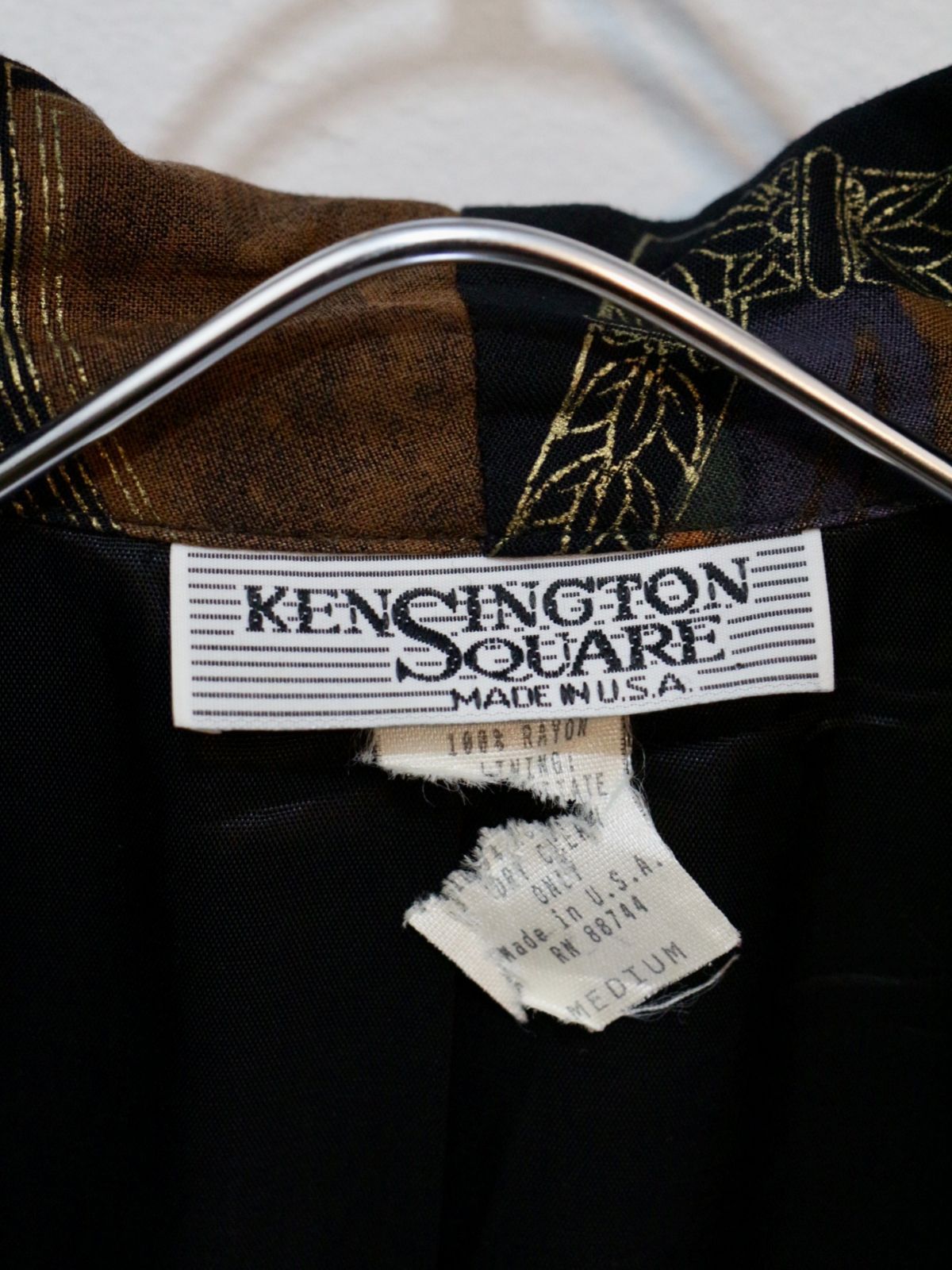 90's KENSINGTON SQUARE 90年代 ヴィンテージ デザイン古着 アーティスティック柄 総柄 テーラードジャケット 黒
