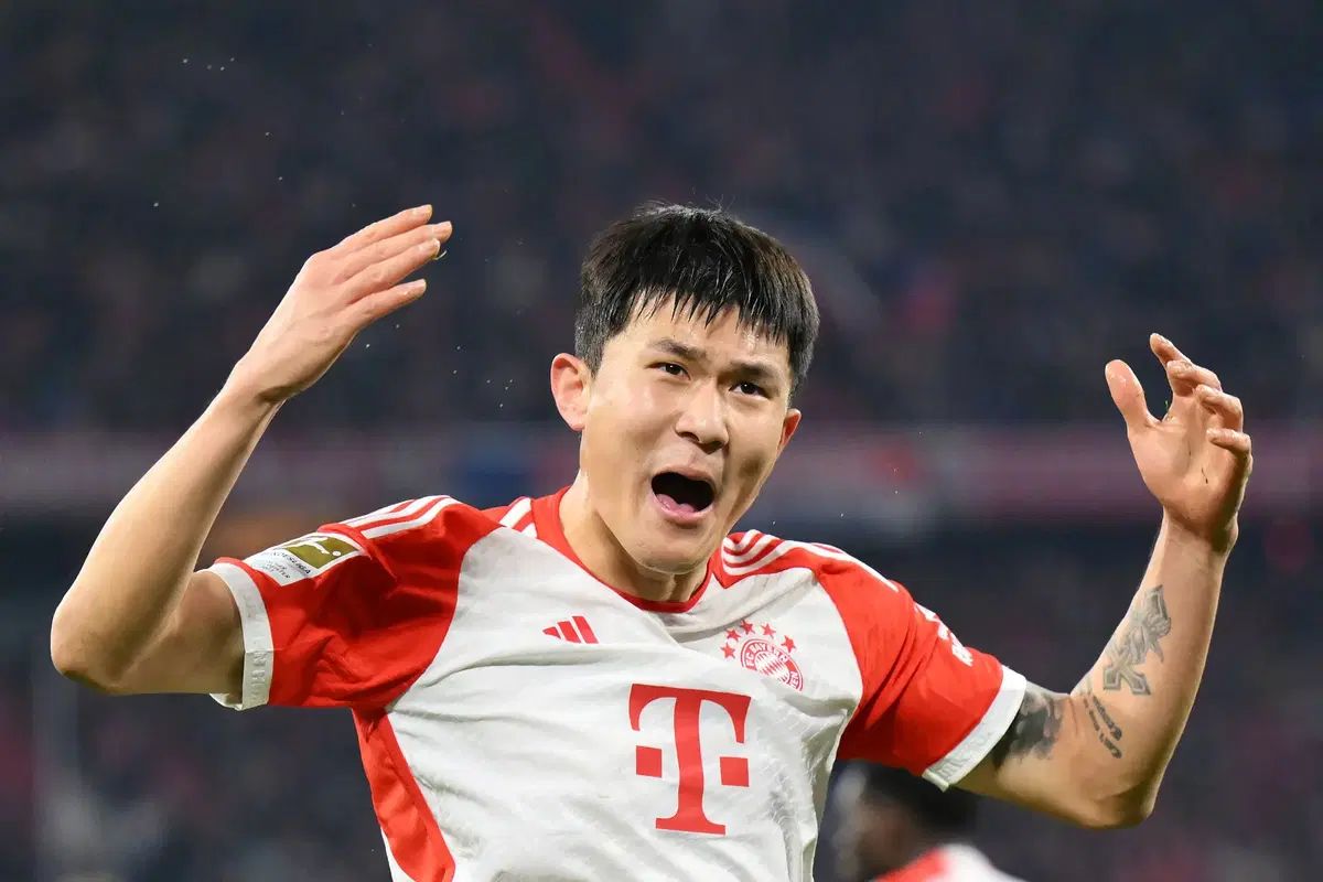 チャンピオンズリーグ バイエルン アーセナル サッカーマフラー