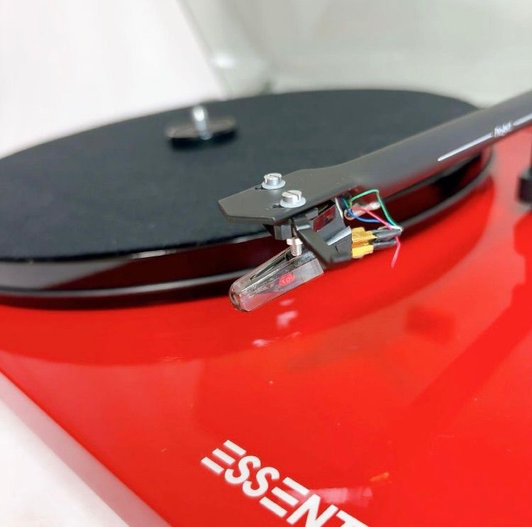 Pro-ject Essential