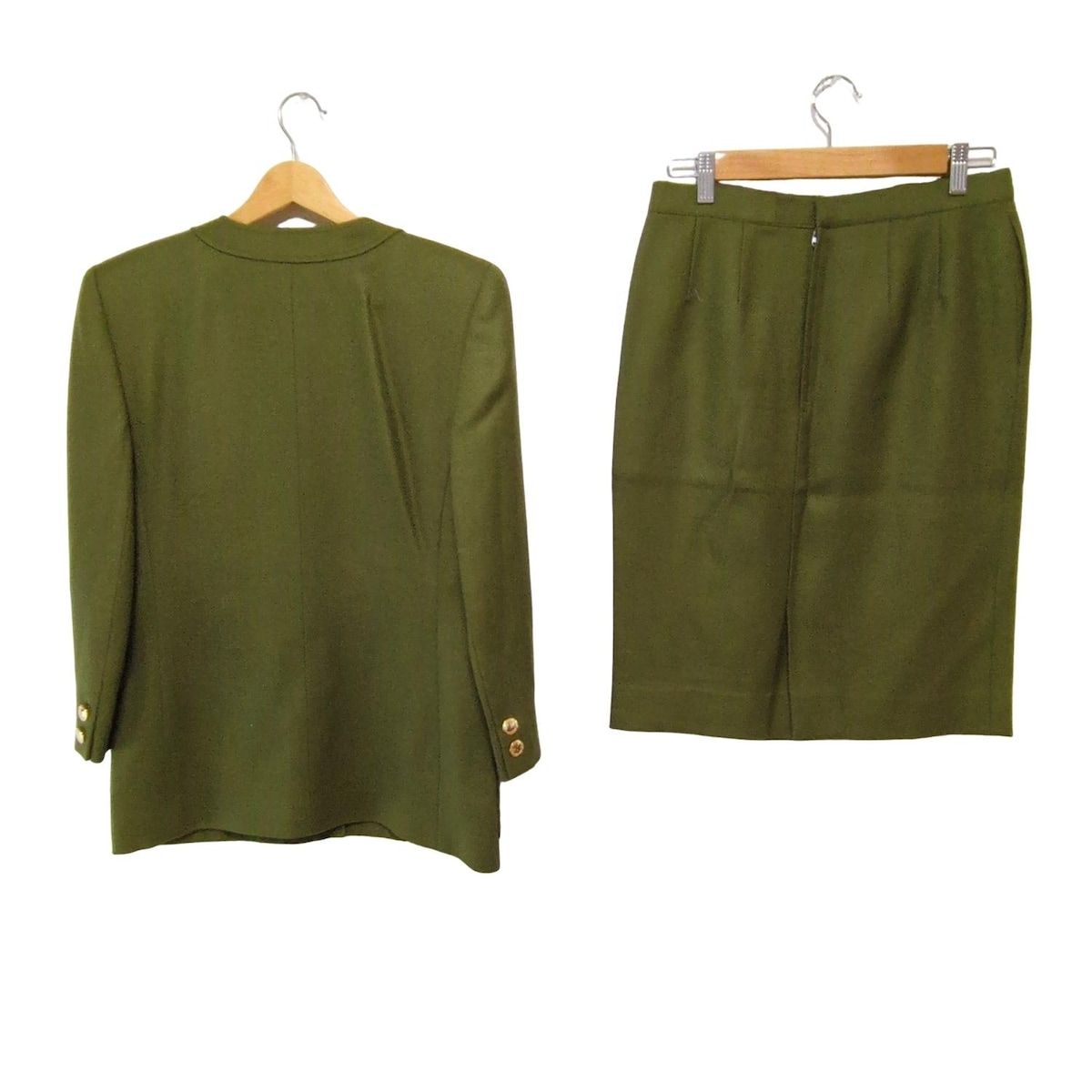 ニナリッチ スカートスーツ