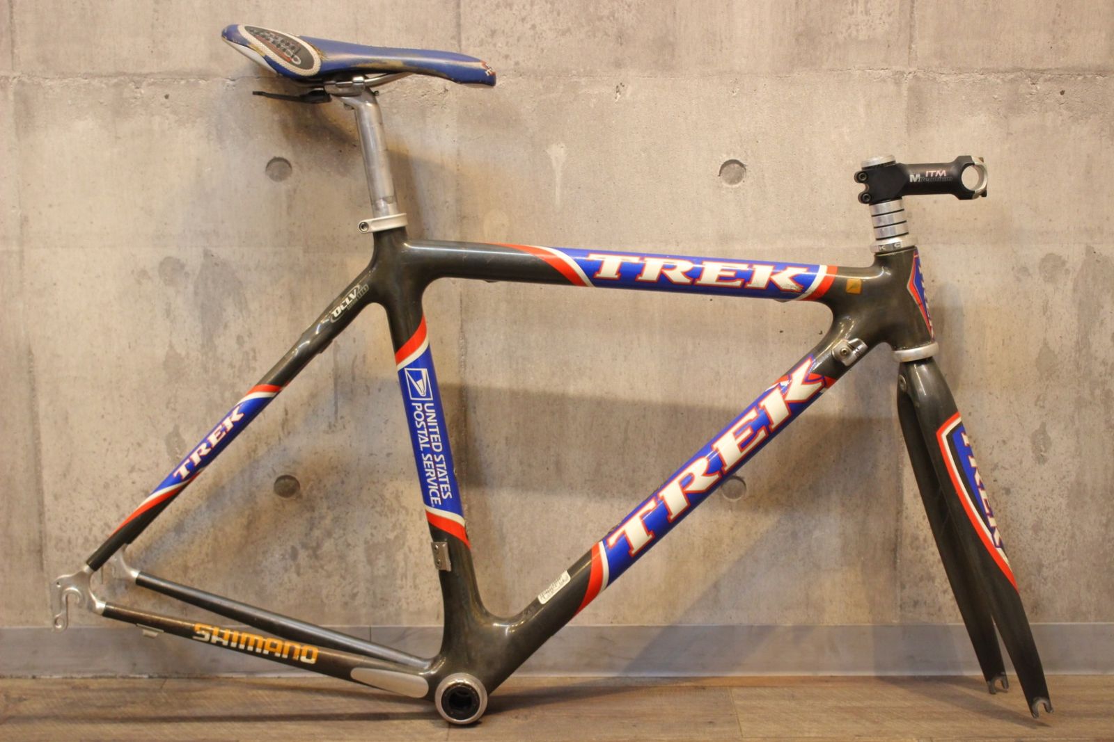 ジャンクTREK マドン5.2 2011カーボン ロードバイクフレーム Trek ロードバイクフレーム マドン 5.2 2011年モデル ジャンク Trek