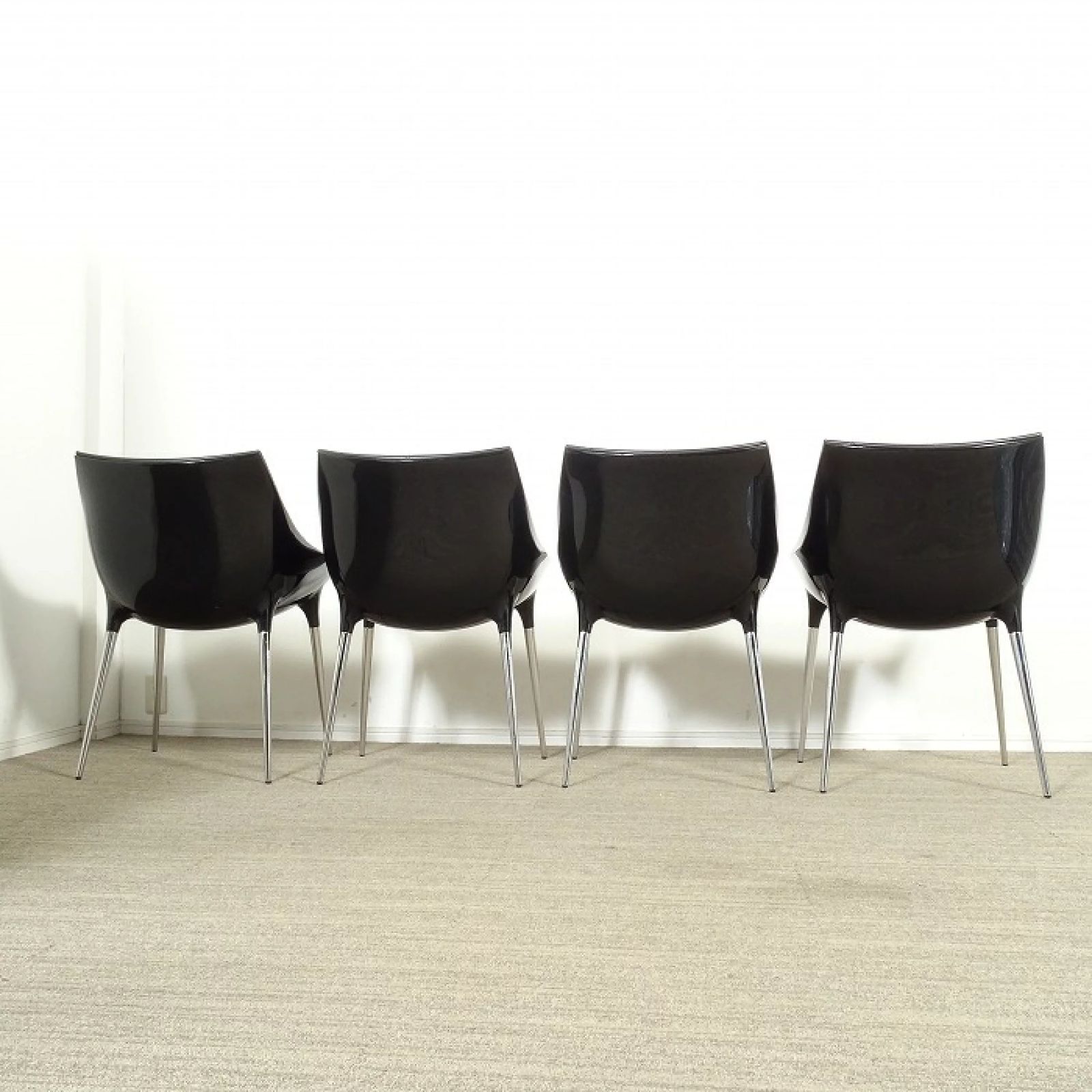 正規品 美品■Cassina■246 PASSION レザーダイニングチェア-2 246 PASSION（パシオン アームチェア） Cassina | カッシーナ・イクスシー