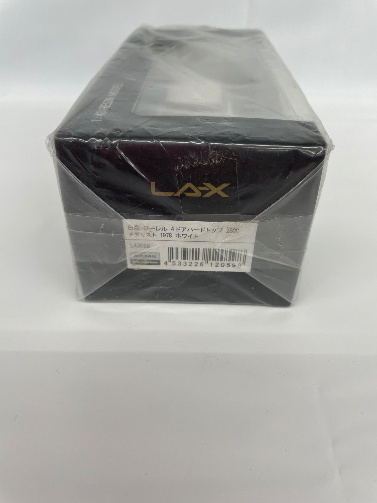 ミニカー専用ジオラマ：1/43 ショールームⅦ／壁面ミラー貼り