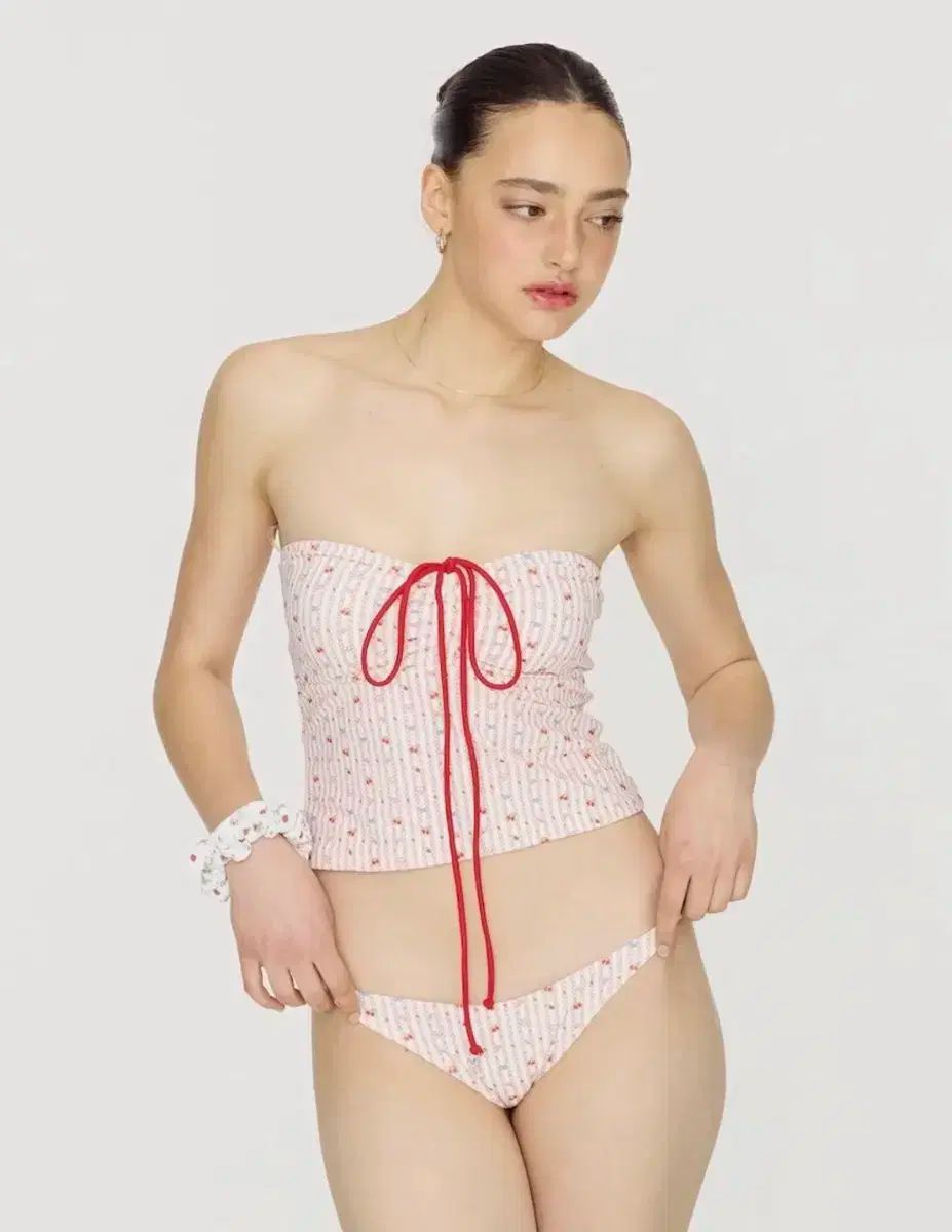 リリーブラウン　マリークワント　コラボ　水着　ホルターネックスウィムウェア★新品 LILY BROWN（リリーブラウン） 【MARY QUANT】 ホルターネックスウィ