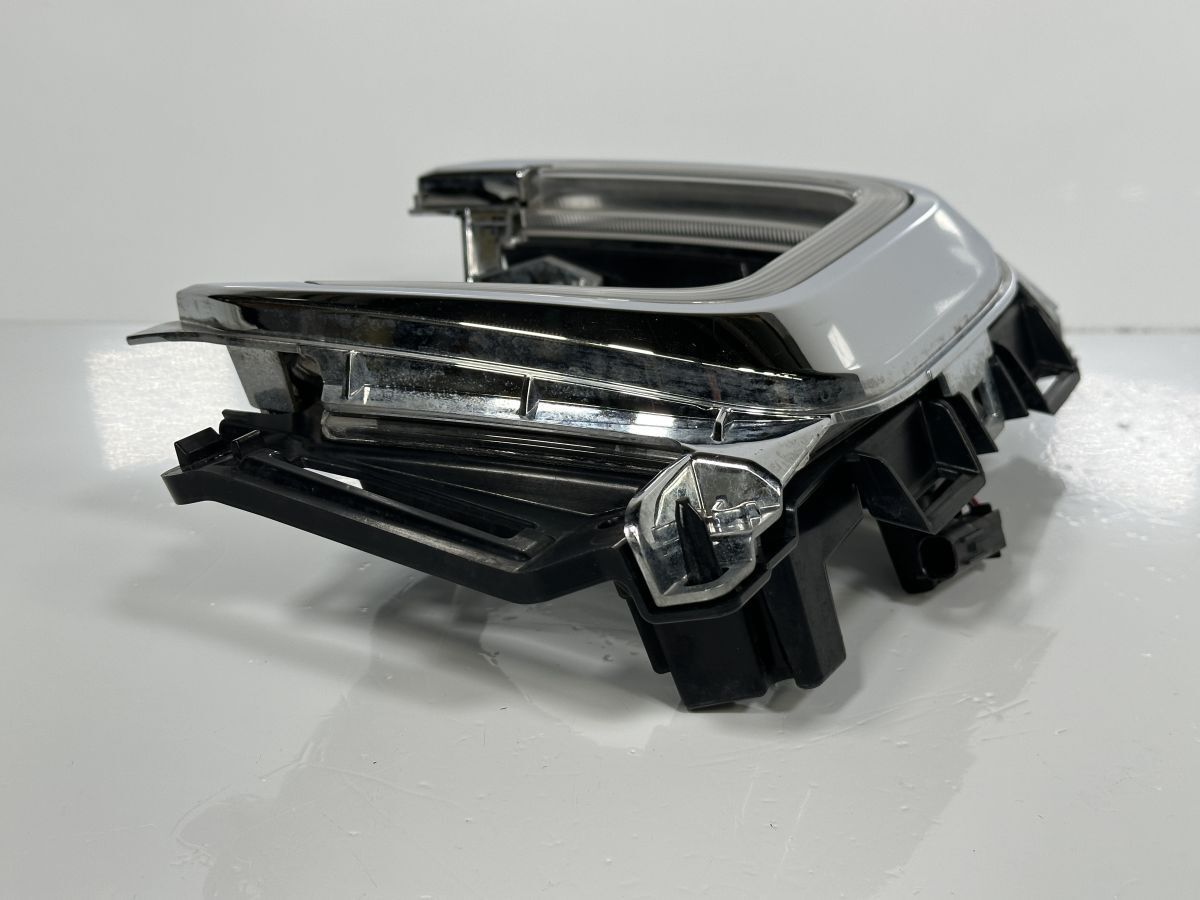 Assy フォグランプカバー