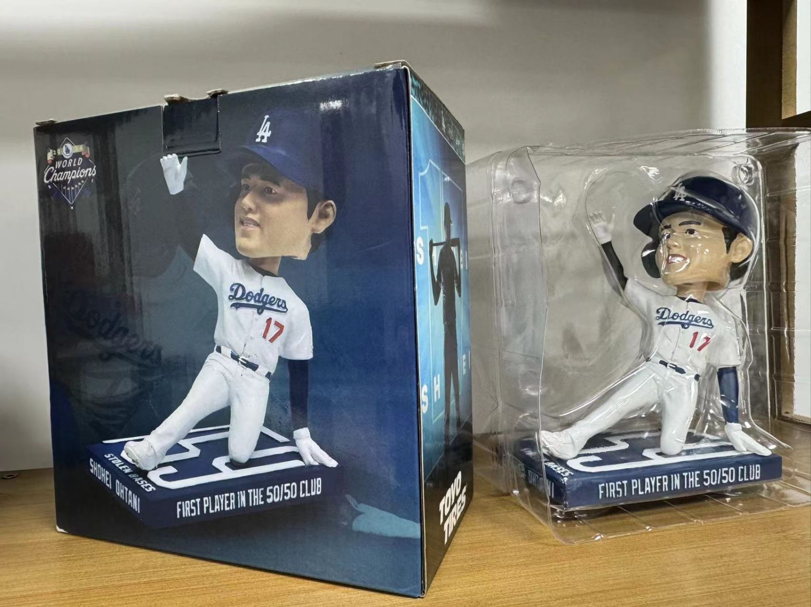 【世界150体限定】大谷翔平　50/50　バットフリップ　ボブルヘッド 限定150体 大谷翔平 LAドジャース 50/50 達成記念 バット