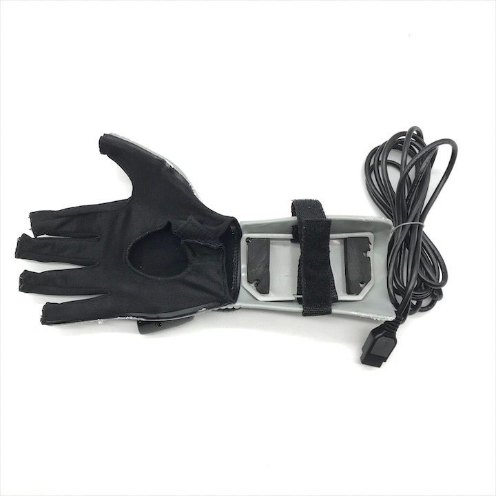 ファミリーコンピュータ - 【引越しの為セール】ファミコン　パックスパワーグローブ PAX パワーグローブ POWER GLOVE ファミコン FAMICOM - メルカリ