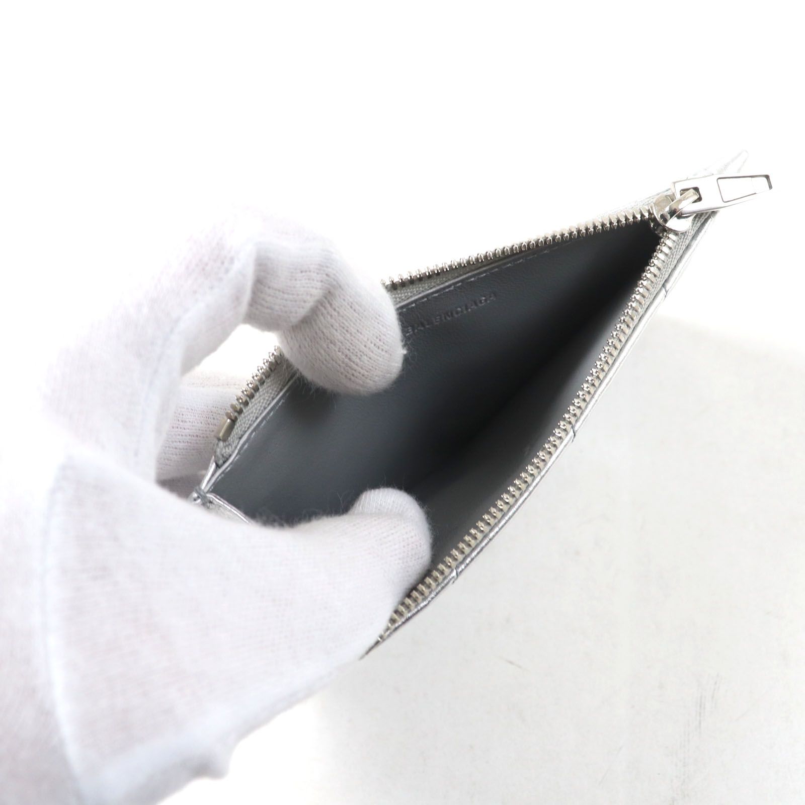 未使用品○BALENCIAGA バレンシアガ 766465 現行品 Crush Bロゴメタル  