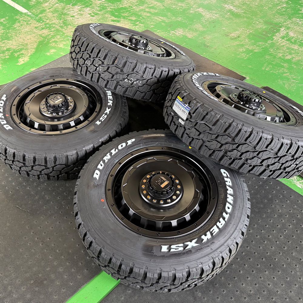 デリカD5 デリカd5 スタッドレス ダンロップ グラントレック XS1 215