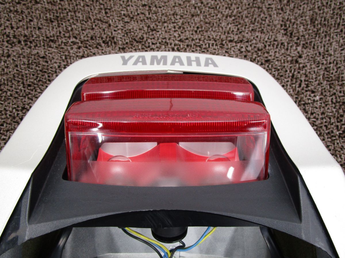 XJR1200 シートカウル テールランプ A6771 4KG ヤマハ 4CC キャブ車 動画有 BRIGHTFACE_UK