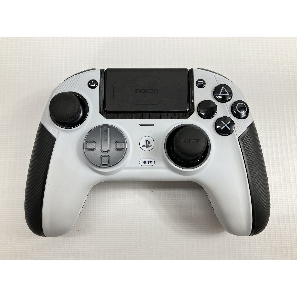NACON REVOLUTION 5 PRO ナコン レボリューション5 プロ