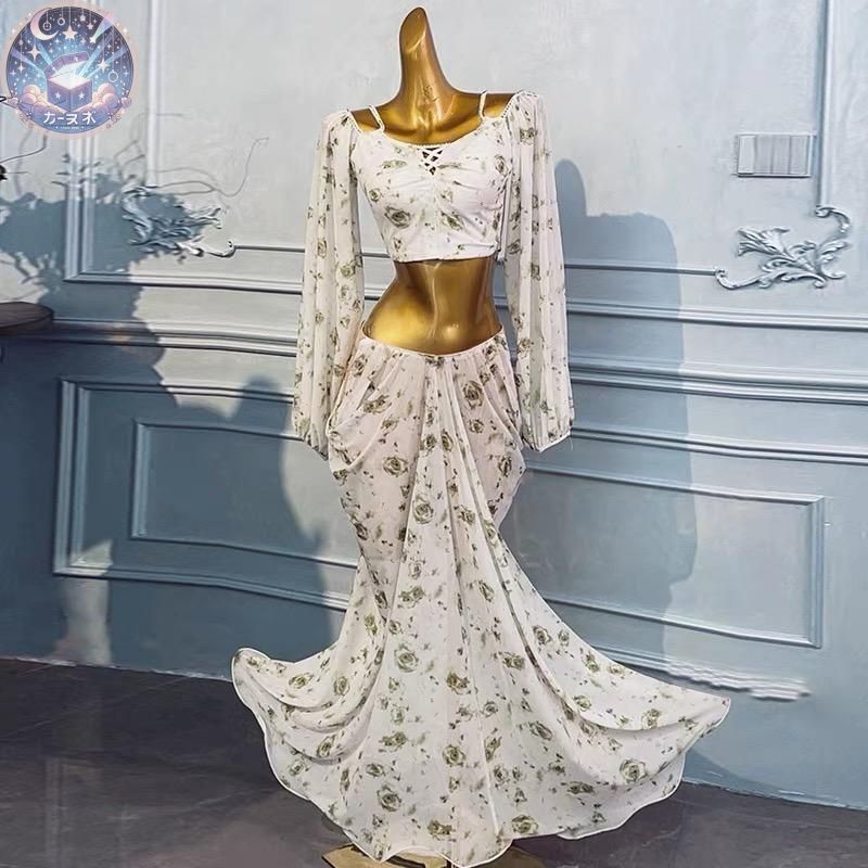 ダンスドレス　ダンスウェア　イチオク　スパンコール付き　M〜L ダンスドレス ダンスウェア イチオク スパンコール付き M〜L