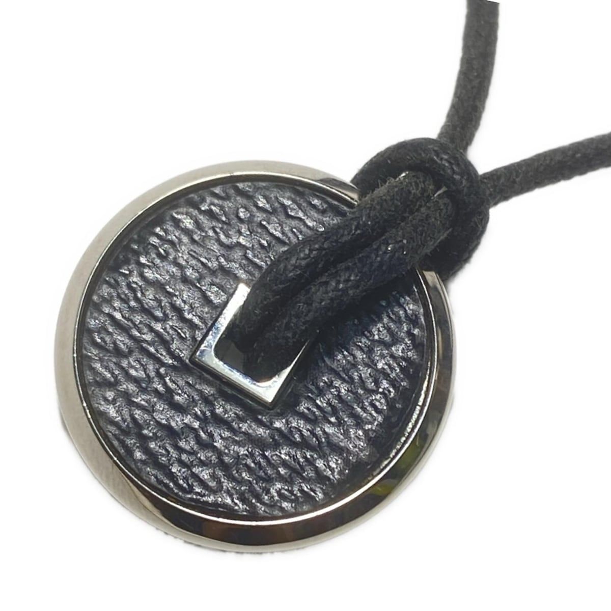 LOUIS VUITTON ルイヴィトン ネックレス モノグラムエクリプス キャンバス コリエコイン M 62589