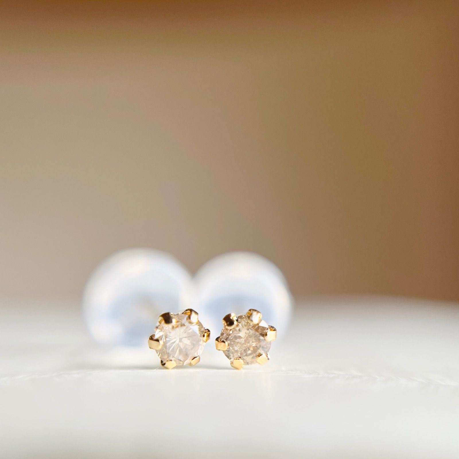 K18 18金イエローゴールド 天然ダイヤモンド0.12ct ピアス