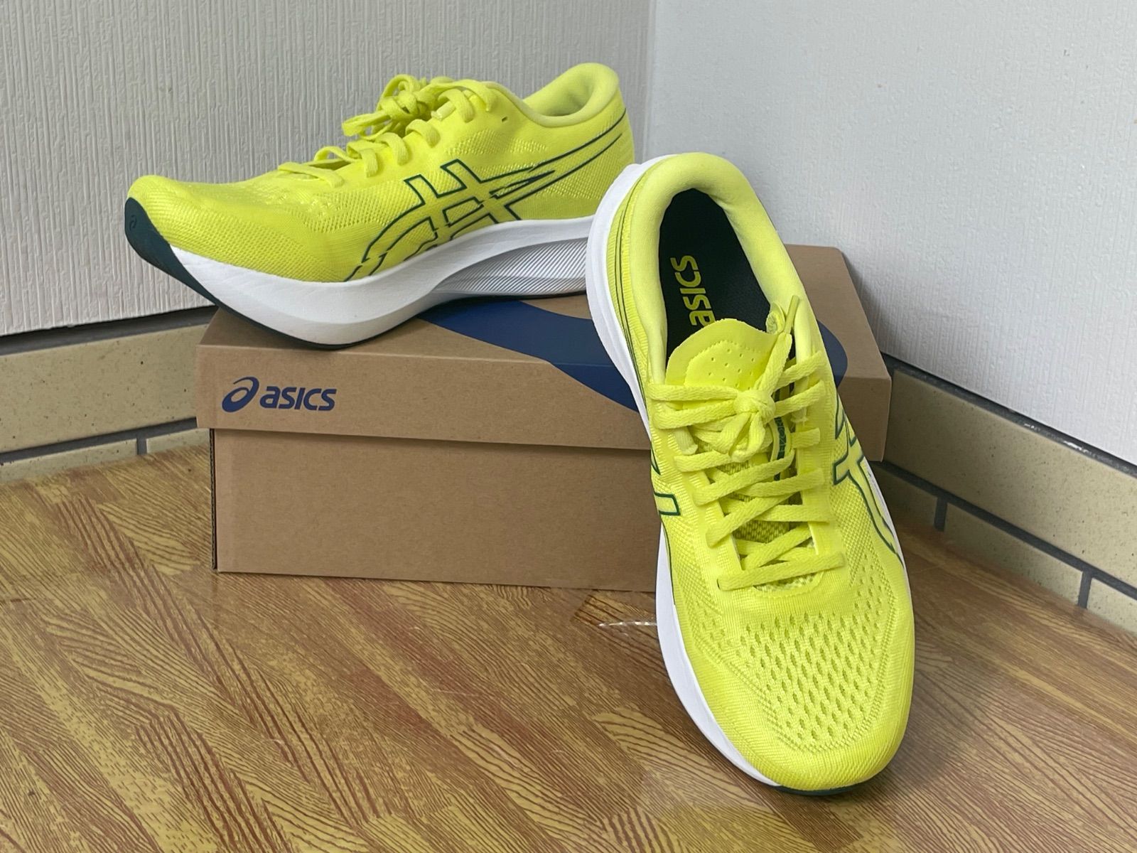 ほぼ新品の箱入❗️ asics アシックス EvoRide Speed 3