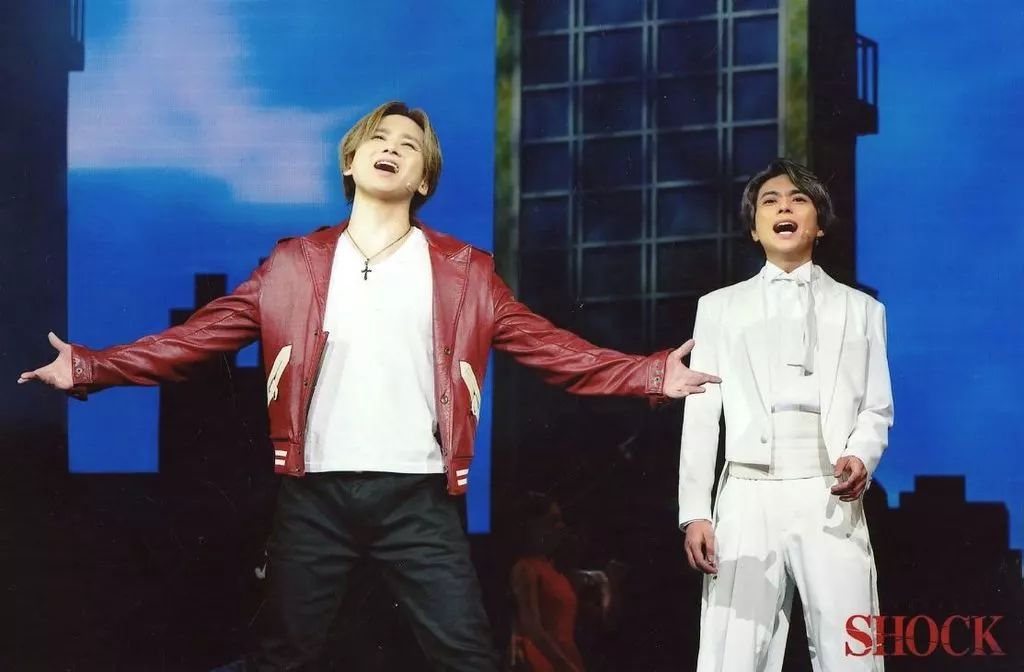 SHOCK   キンキキッズ　　ジャニーズ KinKi Kids グループ改名を大晦日ライブで発表！30周年で“名付け親