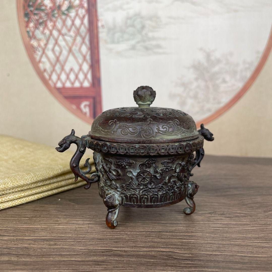 銅製 神獣香炉 八宝図紋三足双耳薫炉 香道具 装飾品 工芸品 置物