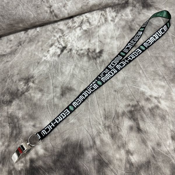 ☆新品☆SUPREME シュプリーム　マーティンローズ ランヤード ホイッスル Supreme SUPREME Martine Rose Lanyard ホイッスル付き