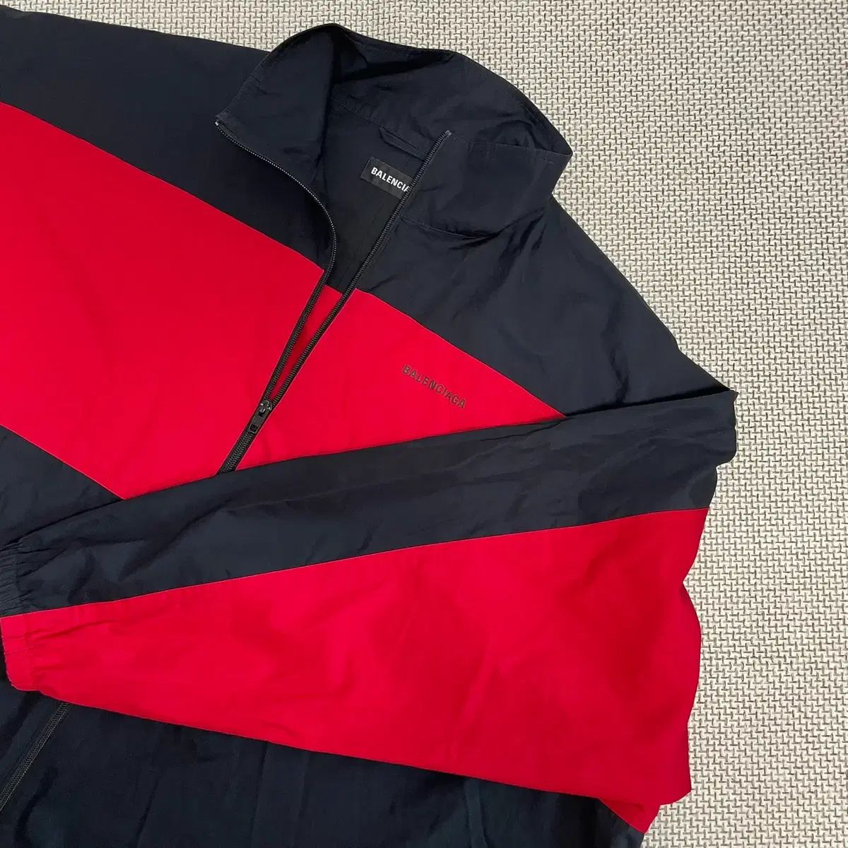 BALENCIAGA バレンシアガ 571434 トゥ トン バックロゴ ポプリン ウインドブレーカー ジャケット