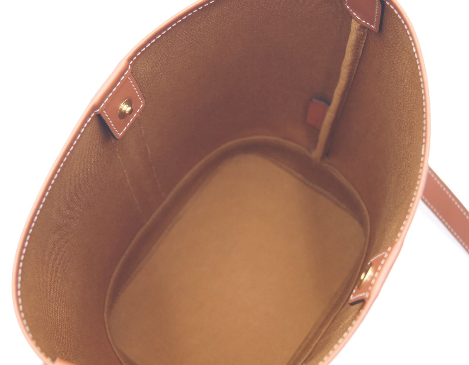 CELINE セリーヌ スモールバケット ショルダーバッグ 19144 2FLC CELINE セリーヌ スモールバケット ショルダーバッグ 19144 2FLC