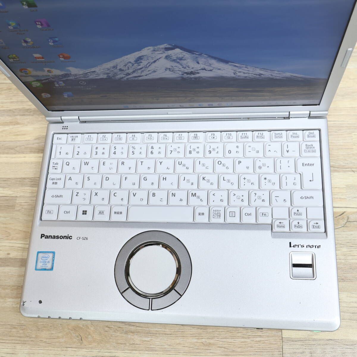 ☆美品 高性能7世代i5！SSD256GB メモリ8GB☆CF-SZ6 Core i5