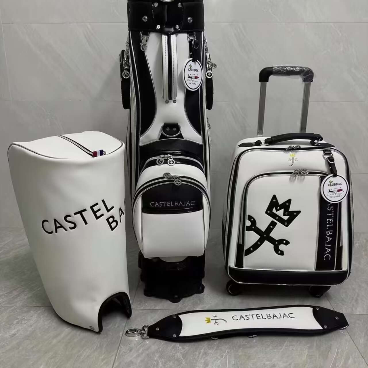 CASTELBALACカステル バジャック バッグ キャリーケースゴルフ スーツ
