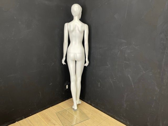 スタンド付き 女性用 マネキン 【中古】 全身 身長約180cm 吉忠