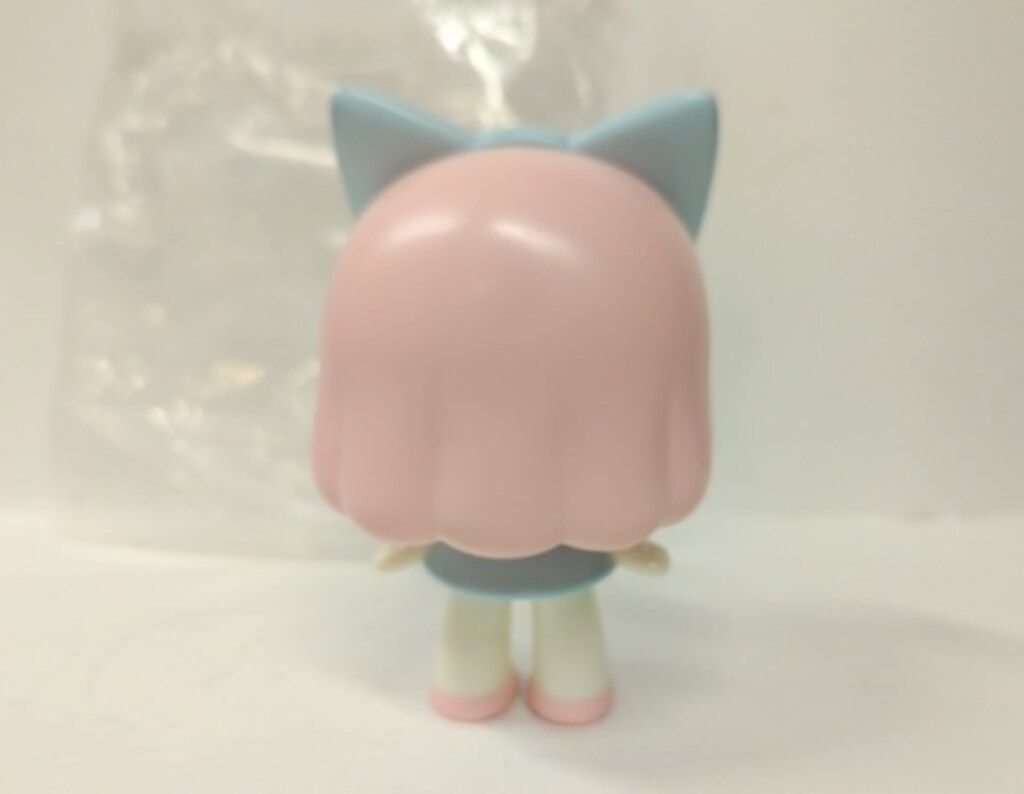 ソフビ　チヨコ　Blue ver YURI TAKAHASHI チヨコ ソフビ ICING BLUE.Ver - メルカリ
