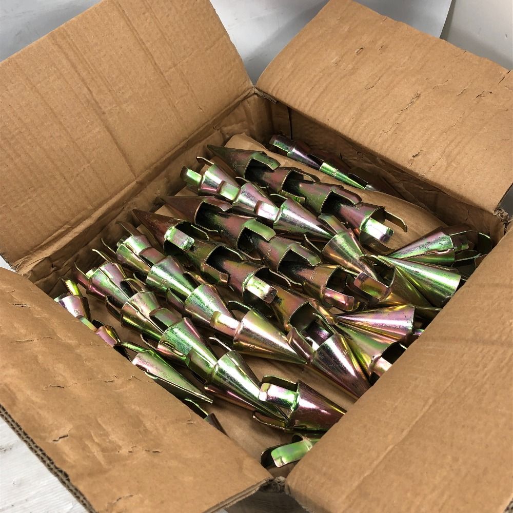 ☆黒色金属製花器 山水画付き 台不要であれば10000円 ☆黒色