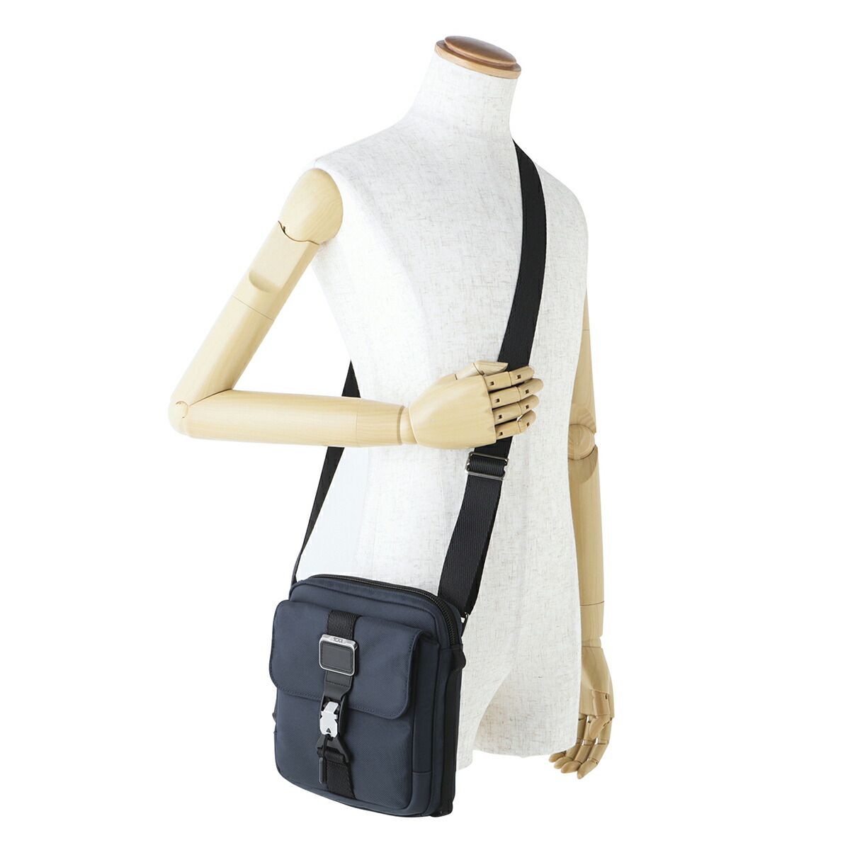 新品 トゥミ TUMI ショルダーバッグ アルファブラボー ネイビー - メルカリ