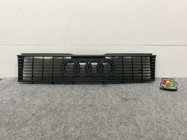 新品!80/90 B3/B4 純正 フロント グリル/ラジエーターグリル 893 853 655 A/893853655 素地 アウディ/Audi(133942)