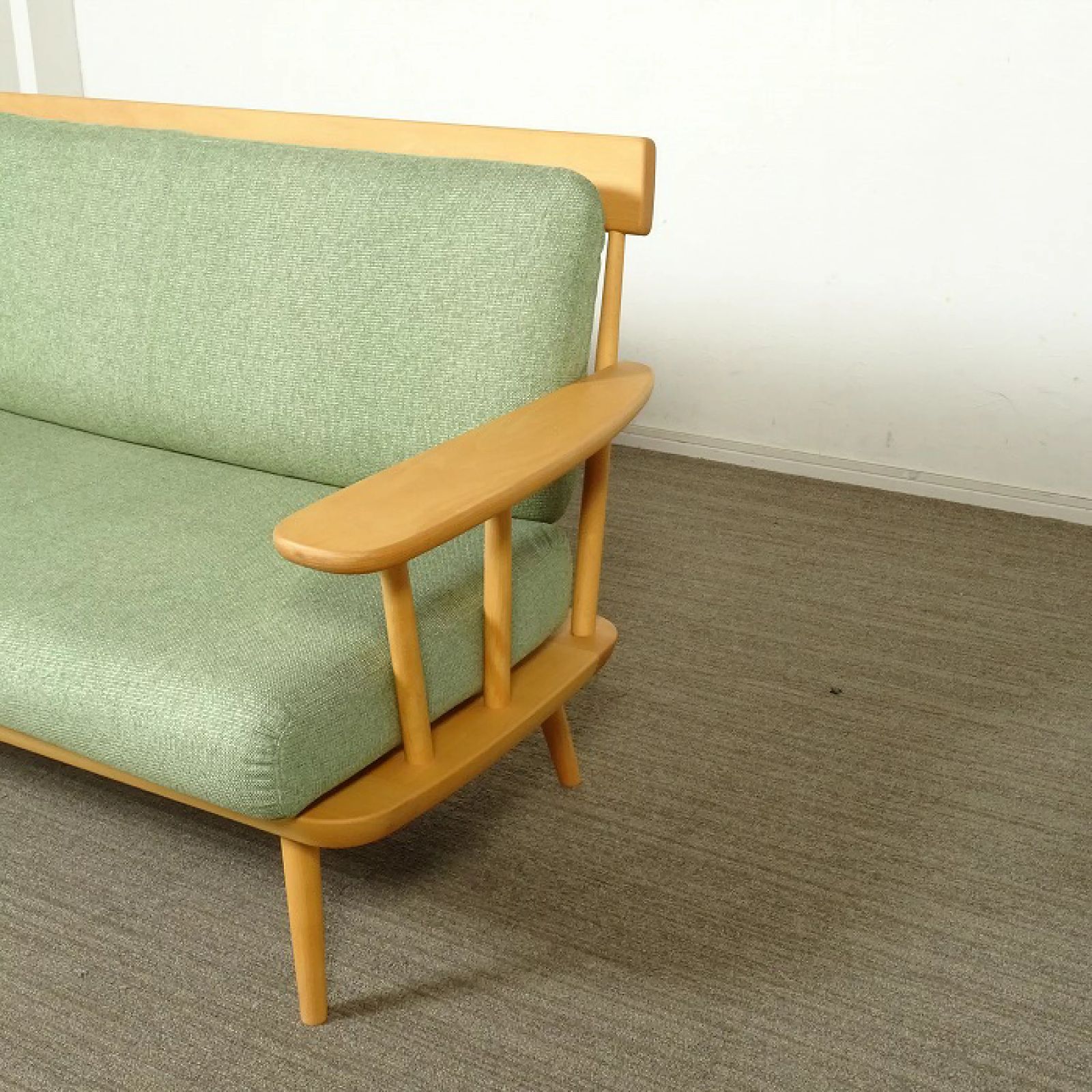 結婚式 ◾︎SELUNO◾︎ 展示超 HIDA 飛騨産業 TUGUMI | ツグミ 2人掛けソファ | ビーチ材 ファブリック 26万 v685