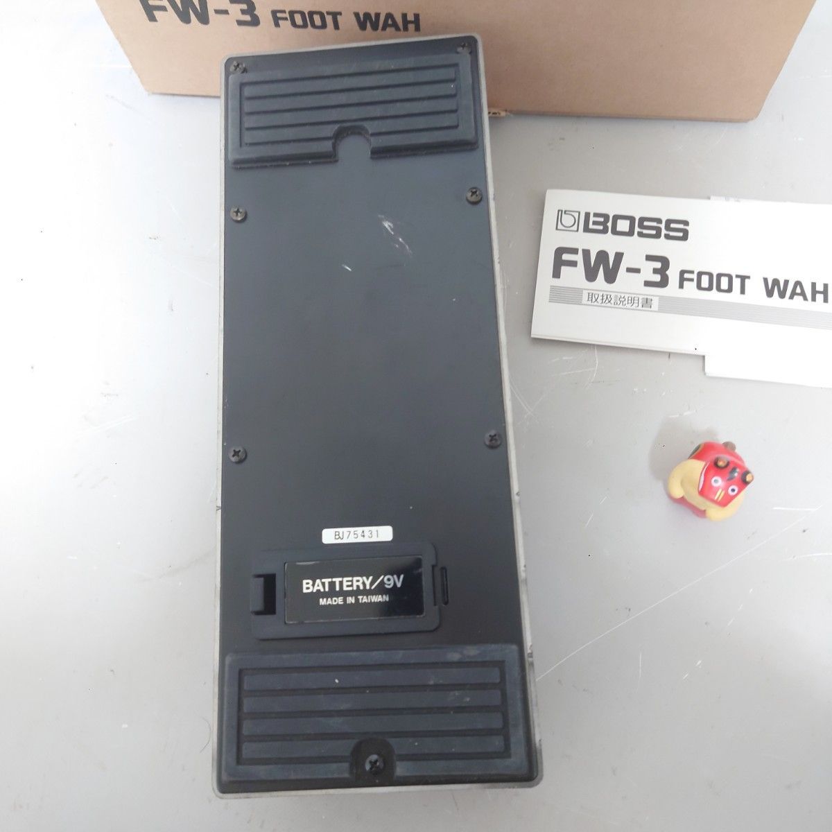 動作品】BOSS FW-3 フットワウペダル エフェクター 本体＋元箱＋説明書