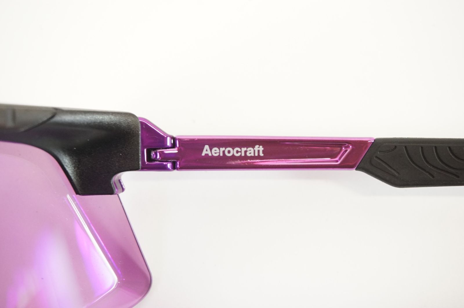 ワンハンドレッド