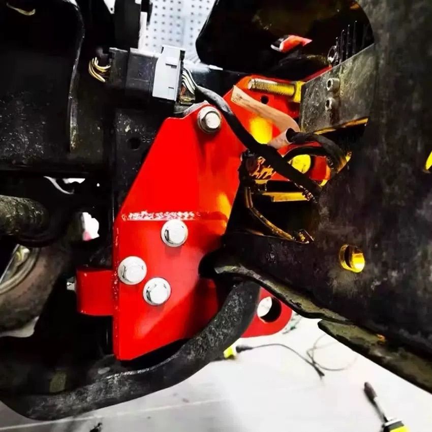 ジープ・ラングラー JL強化フロントトーイングフック マウントブラケットセット ジープ・ラングラー JL（2018-2024年式）対応 強化フロントトーイング