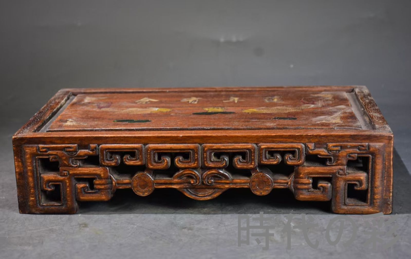 中国古美術 旧家蔵出 花梨木 彫刻 貝殻象嵌 茶卓台座 連年有余 手作り 細密彫 木製 文房置物 唐物 古玩 古民具 古置物 東洋彫刻 清時代 R07100633