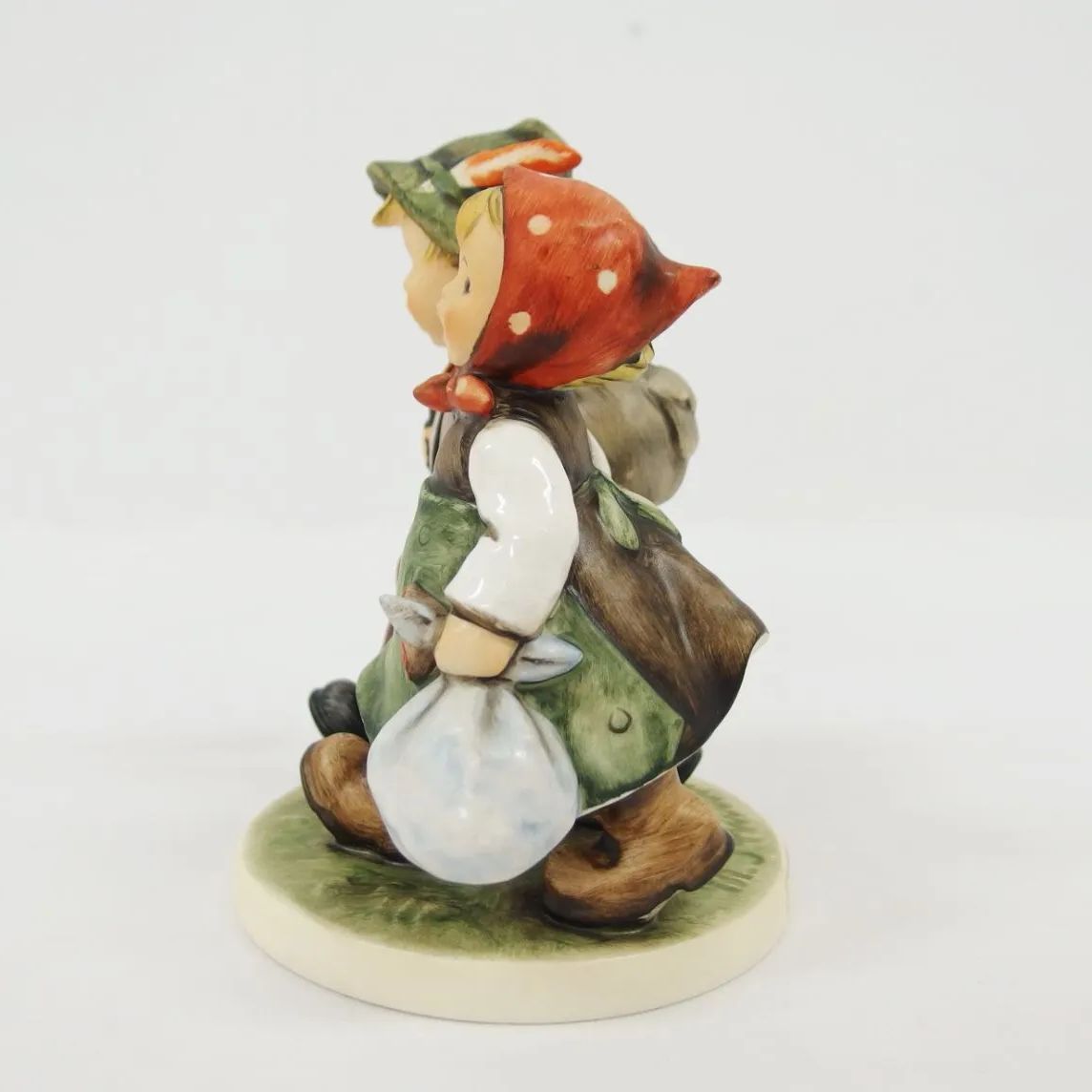 Goebel ゲーベル社 フンメル人形 置物 フィギュリン - メルカリ